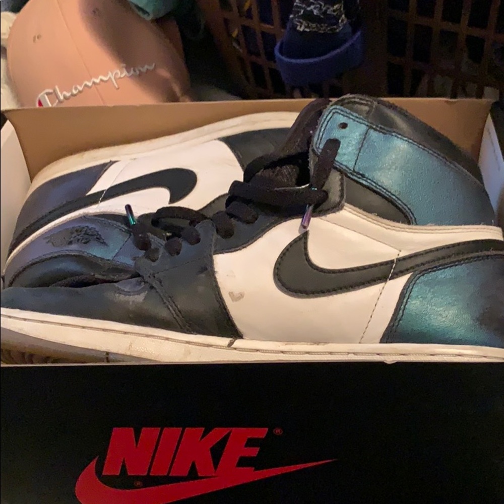Beat up .. still a solid pair of sneakers !